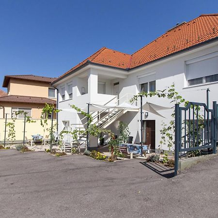 Apartament Deli Terasz B Apartman Free Parking, Self-Check-In Anytime Győr Zewnętrze zdjęcie