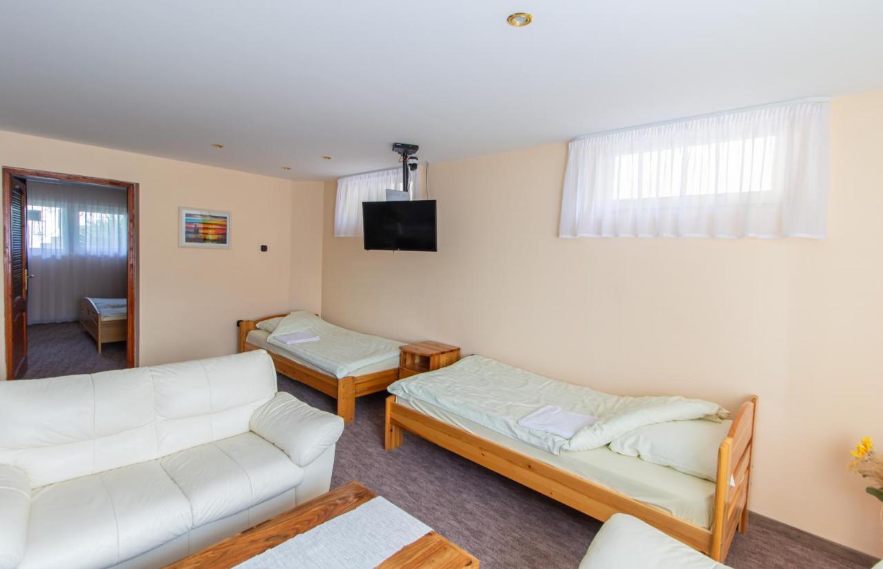 Deli Terasz B Apartman Free Parking, Self-Check-In Anytime Győr Zewnętrze zdjęcie